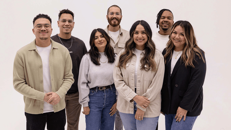 Lakepointe Música lanza su nuevo álbum en vivo: Dios Se Está Moviendo
