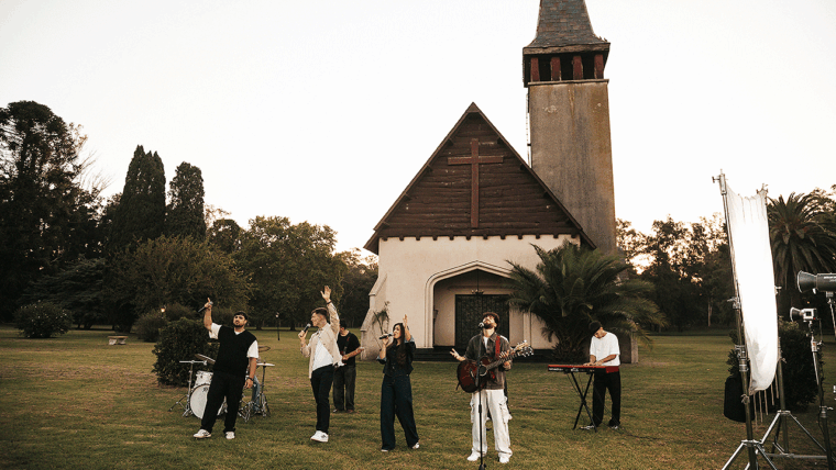 Matthew Hotton y Factor de Cambio lanzan el sencillo: Jesús de Nazaret