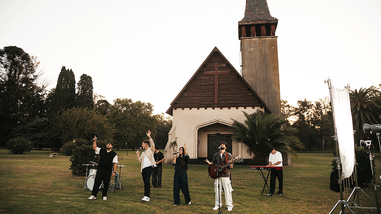 Matthew Hotton y Factor de Cambio lanzan el sencillo: Jesús de Nazaret