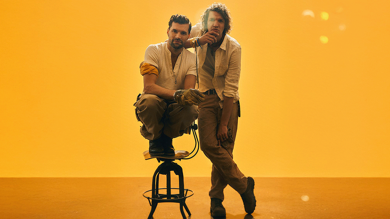 for KING + COUNTRY anuncia World on Fire junto a Taylor Hill