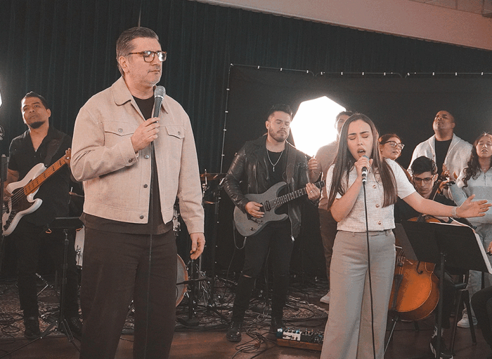 Hillary Benavidez lanza Único junto a Coalo Zamorano