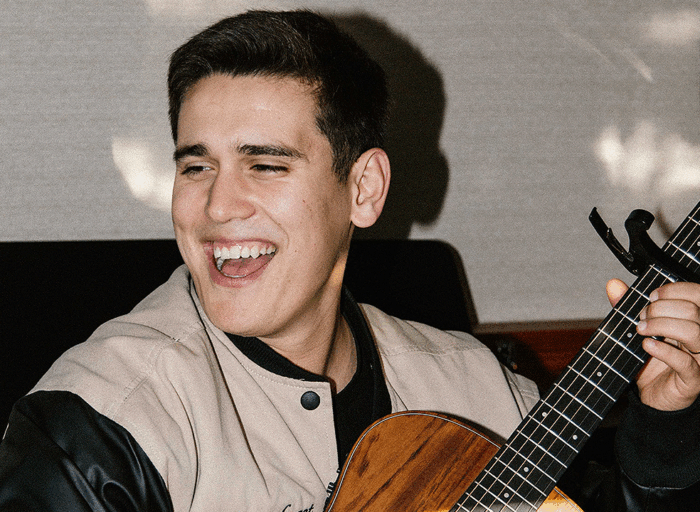 Miqueas Ferrando lanza su versión de Me viniste a rescatar