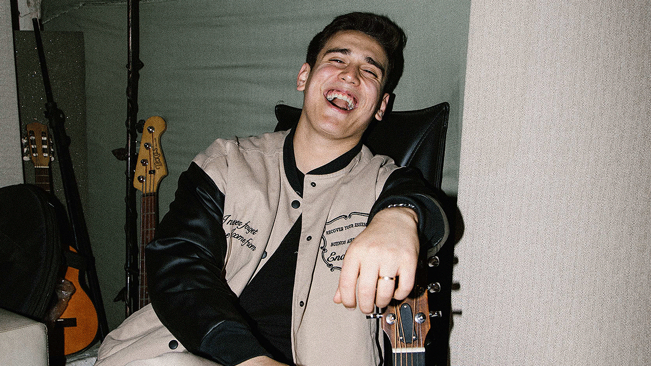 Miqueas Ferrando lanza En ti, una nueva expresión de adoración y confianza en Dios