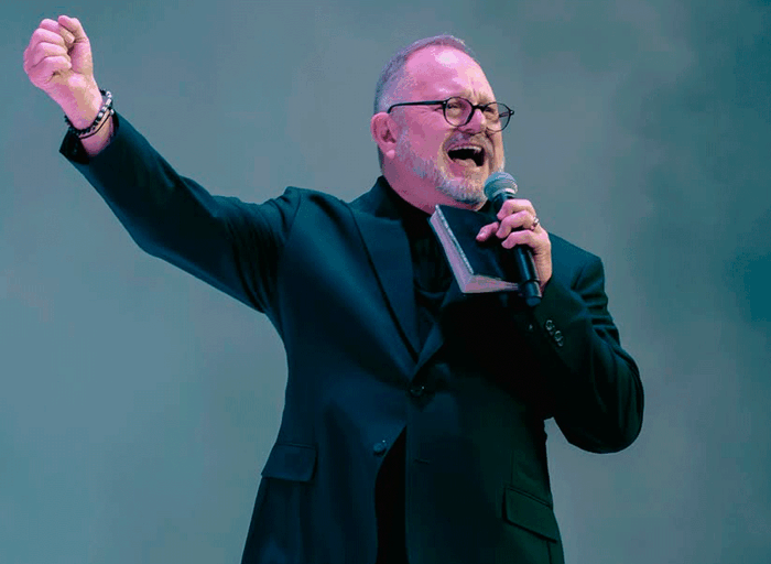 Marcos Witt suma un nuevo Latin Grammy por su álbum Legado