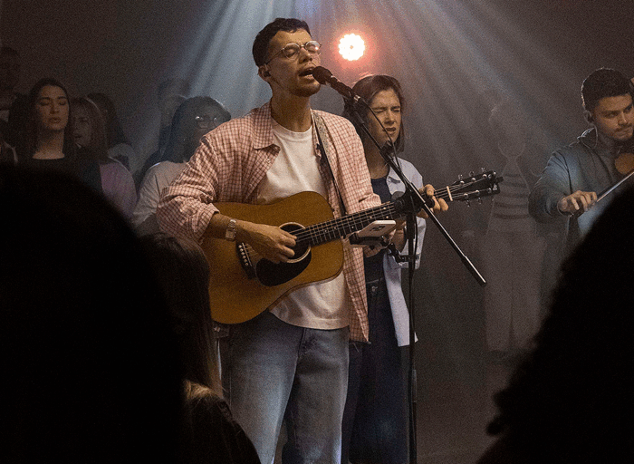 Enoc Parra, Joel Rocco y ECCOS lanzan el EP en vivo Fuego en el altar