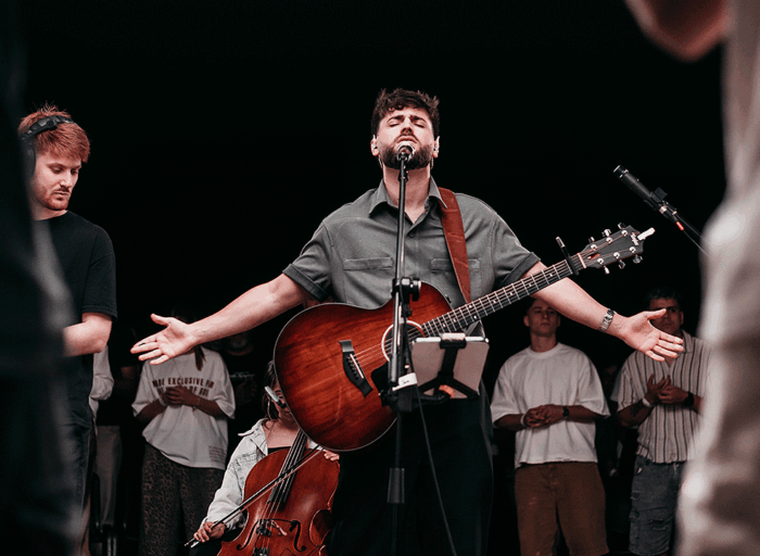 Factor de Cambio lanza el sencillo Aparto todo junto a Enoc Parra