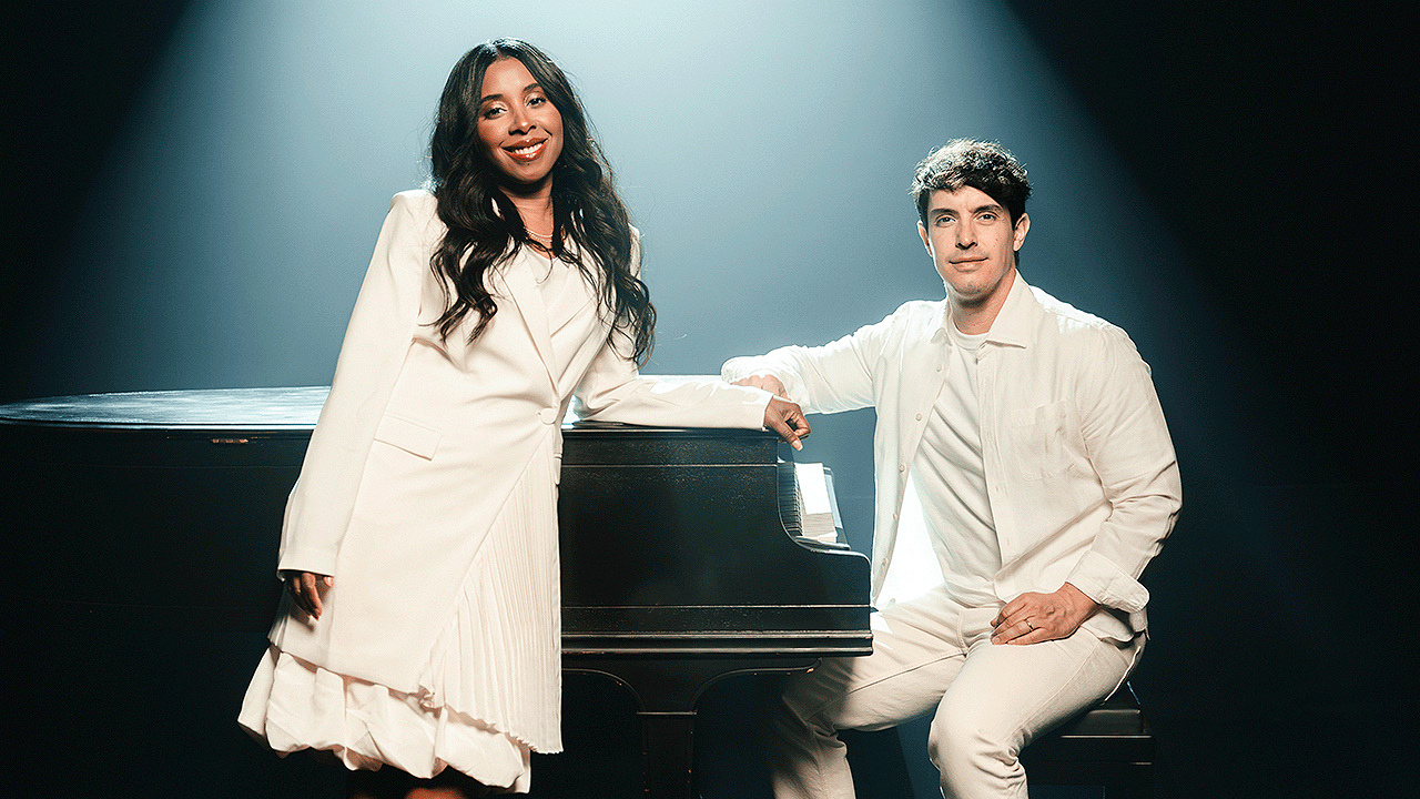 Kike Pavón lanza ¿Qué es lo que ves? junto a Lilly Goodman