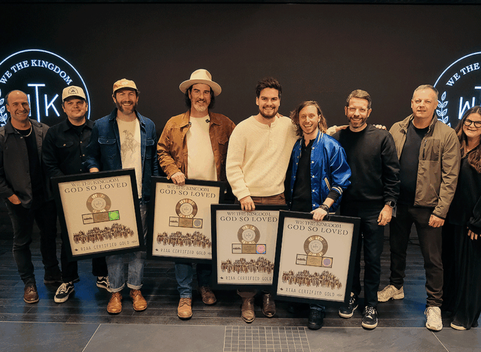 We The Kingdom recibe certificación Oro de la RIAA por God So Loved
