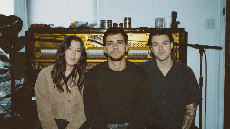 ECCOS y Enoc Parra presentan Vale la pena, tema que habla sobre rendir la vida a Jesús