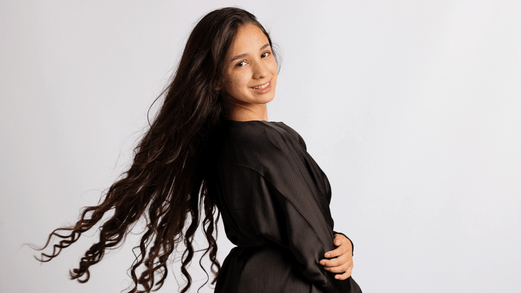 Kiara Solange debuta en la música cristiana con Gloria