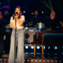 Kelly Clarkson hace la versión de Dare You to Move de Switchfoot