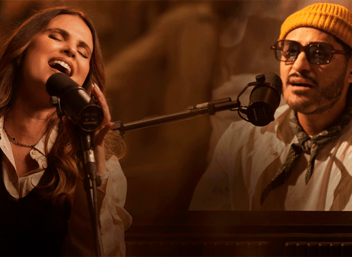 Aline Barros presenta Mil Gracias junto a Aaron Moses