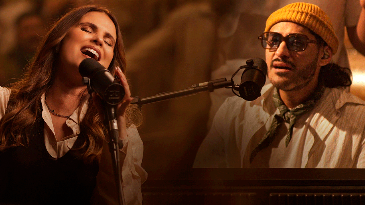 Aline Barros presenta Mil Gracias junto a Aaron Moses