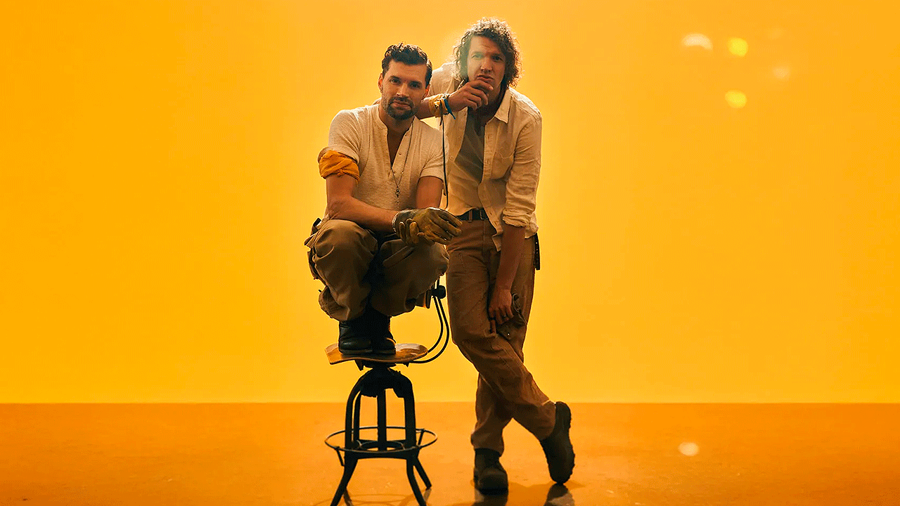 for KING + COUNTRY presenta «the most beautiful colours»