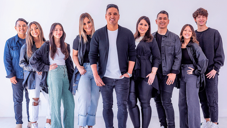 Miel San Marcos celebra 25 años con un álbum en vivo